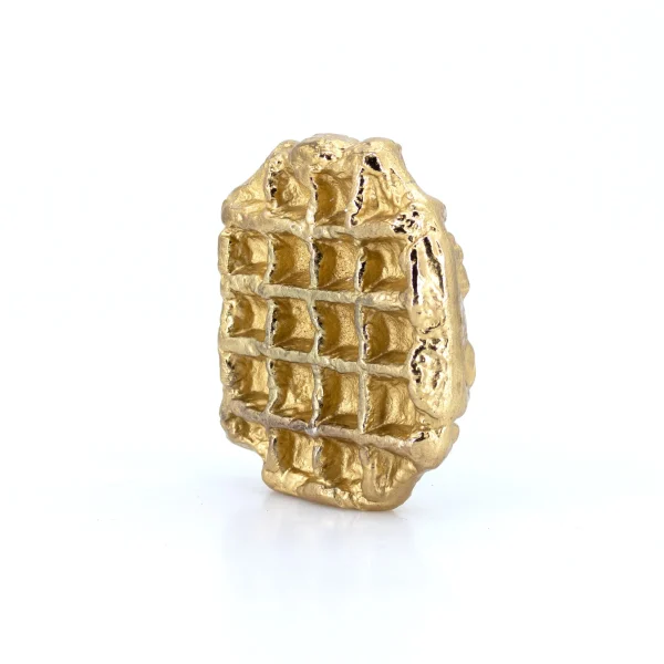jean-paul-lespagnard-golden-waffle-paperweight (1)