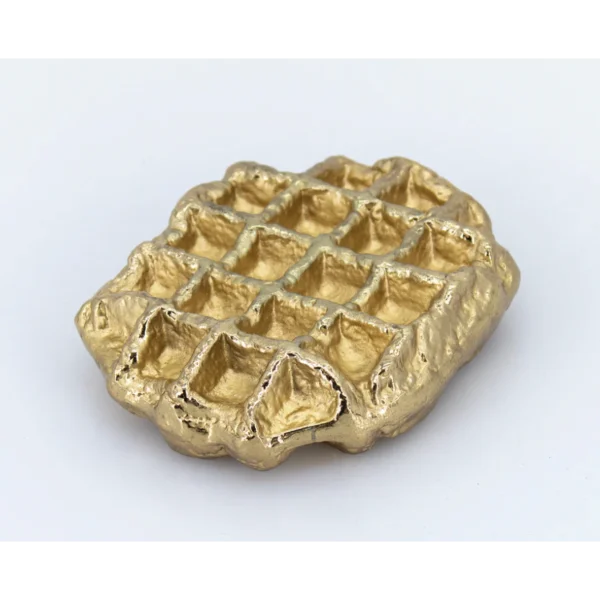 jean-paul-lespagnard-golden-waffle-paperweight (4)